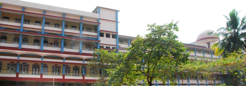 Sarojini Madhusudan Kushe PU College